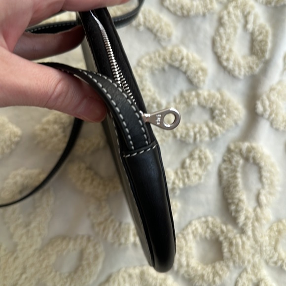 Orseund Iris Leather Circle Crossbody Bag - Picture 5 of 9